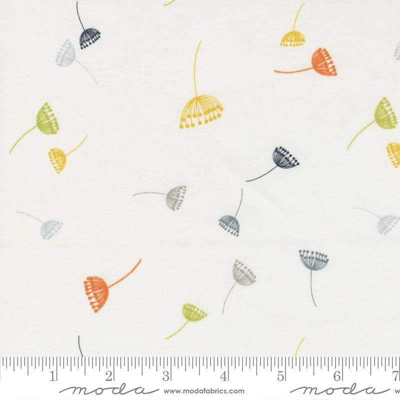 Moda Fabrics Filigree by Zen Chic Dandelions 1811 12 Off White
