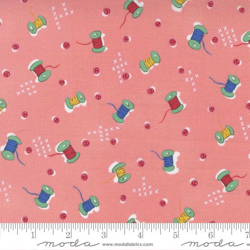 Moda Fabrics 30's Playtime by Chloe's Closet 33632 13 Petal