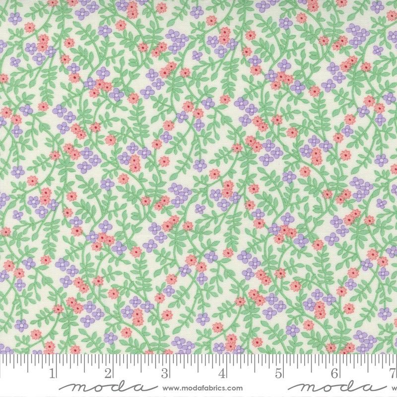 Moda Fabrics 30's Playtime by Chloe's Closet 33633 21 Eggshell Pastel