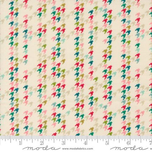 Moda Fabrics Cozy Wonderland 45598 11