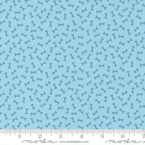 Moda Fabrics Dog Daze 20844 15 Sky
