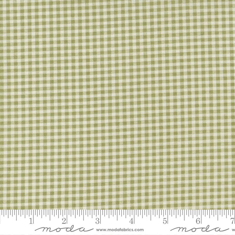 Moda Fabrics Florence's Fancy by Betsy Chutchian Everyday Gingham 31668 14 Leaf