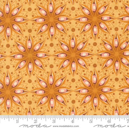 [175279] Moda Fabrics Acorn Hollow 30762 13 Maize