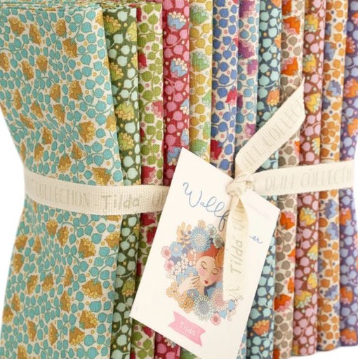 [175402] Tilda Wallflower FQ Bundle TIL300236 Bellflower