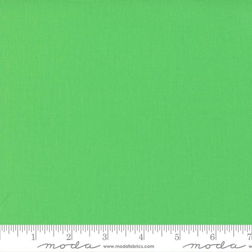 [162510] Moda Fabrics Bella Solids 9900 189 Kiwi