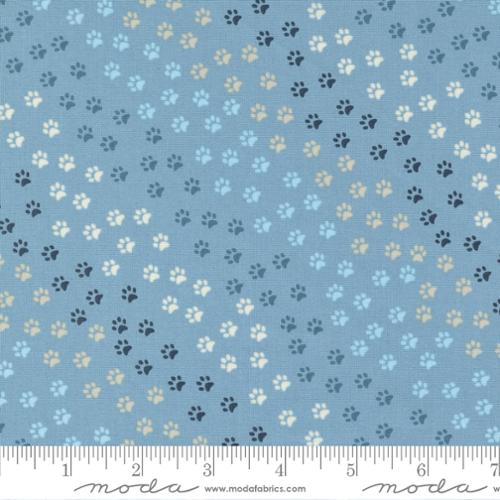 [168335] Moda Fabrics Dog Daze 20845 16 Sky